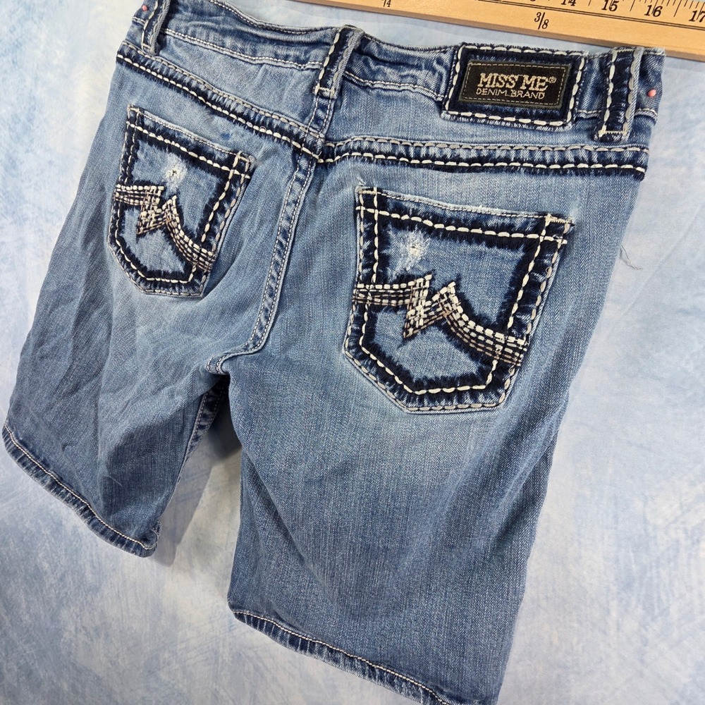 Miss Me Womens Boyfriend Bermuda Distressed‎ Denim Shorts Blue Size 29